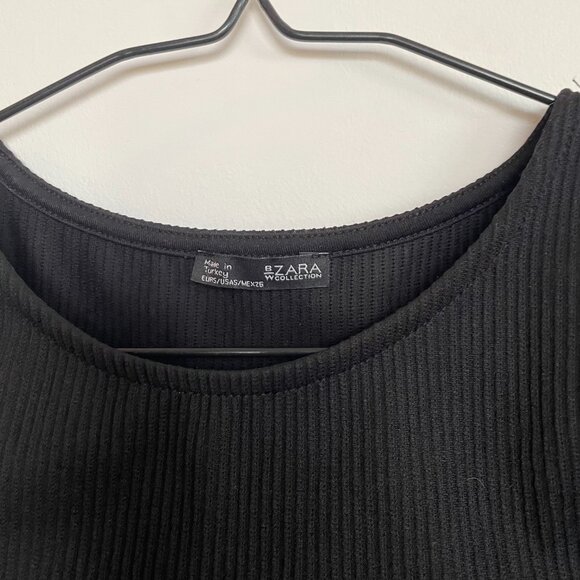 Zara Shoulder Cut Out Top - Picture 3 of 4